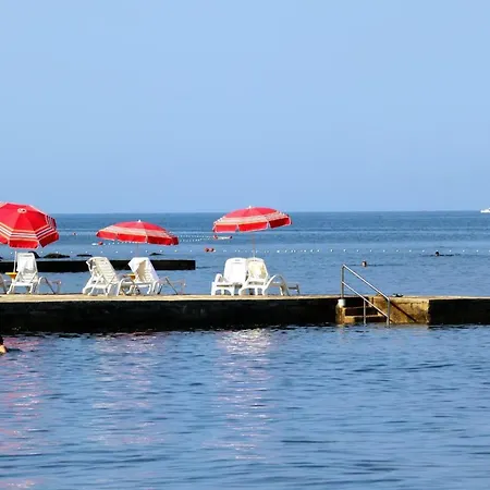 By The Sea - 11647 Umag