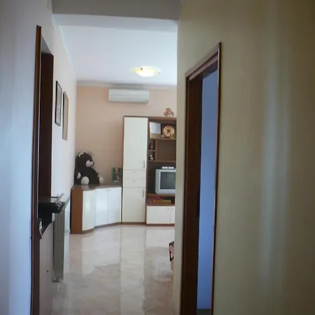 Appartement By The Sea - 11647 Umag