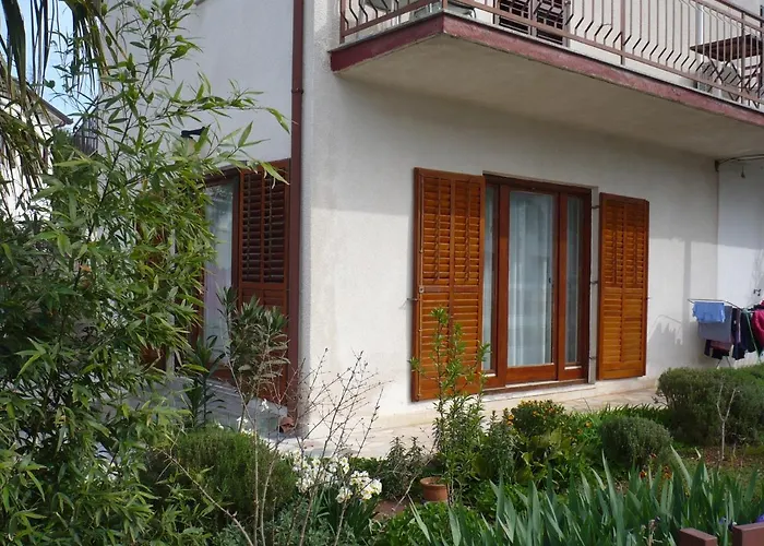 By The Sea - 11647 Apartman